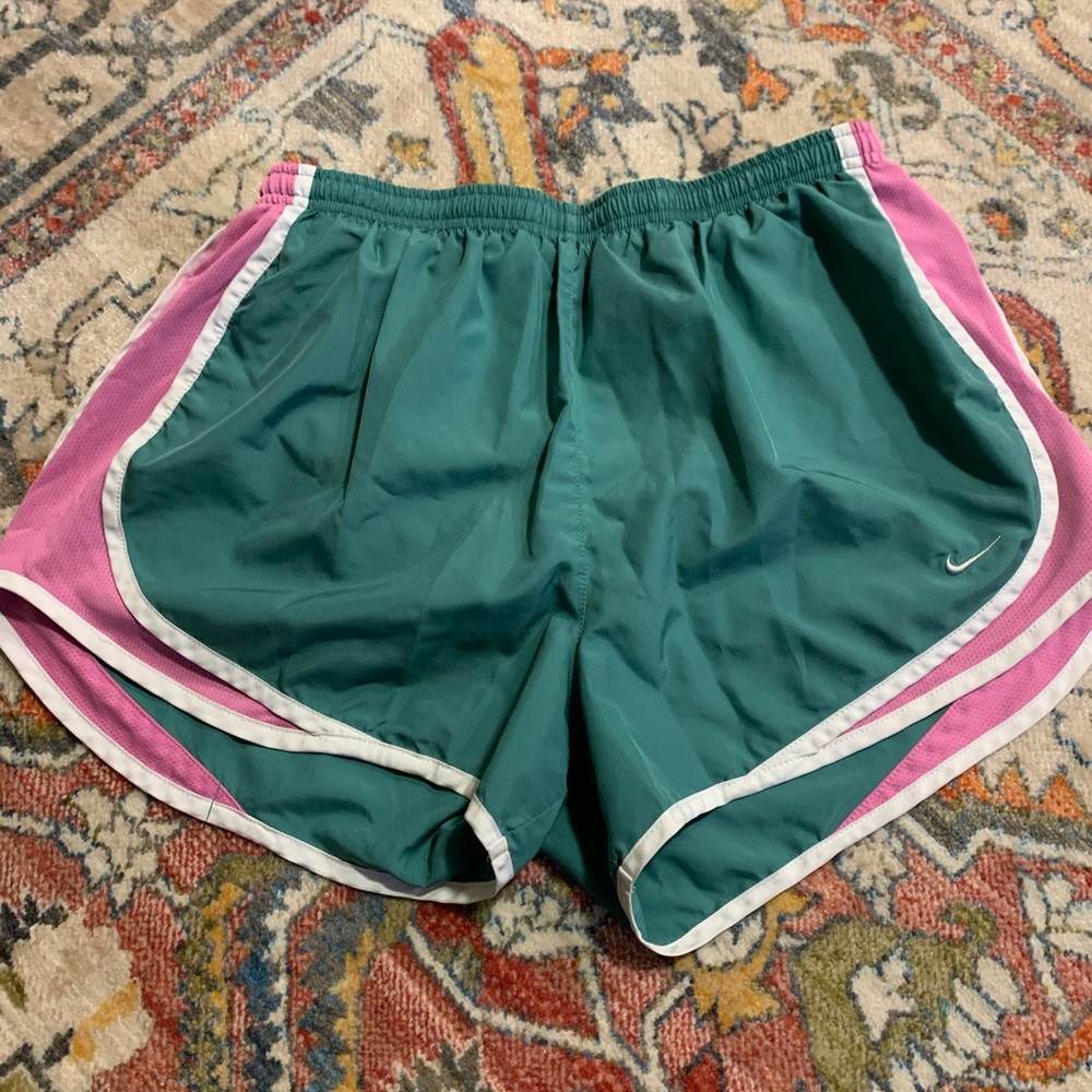 Nike Tempo Shorts - L